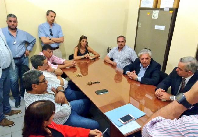 Este mediodía se resuelve si habrá otro paro de colectivos 5